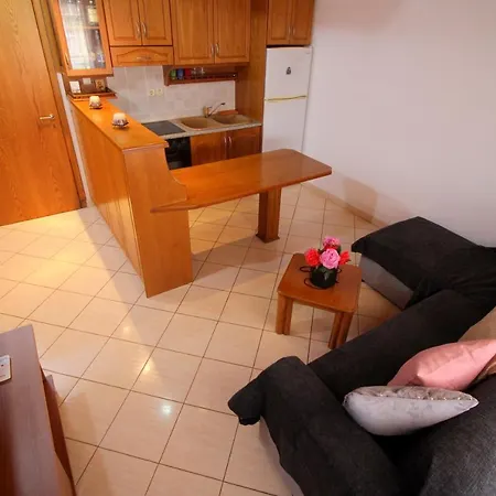 Alex Apartmán