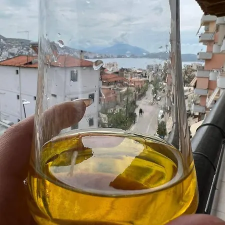 Alex * Sarandë