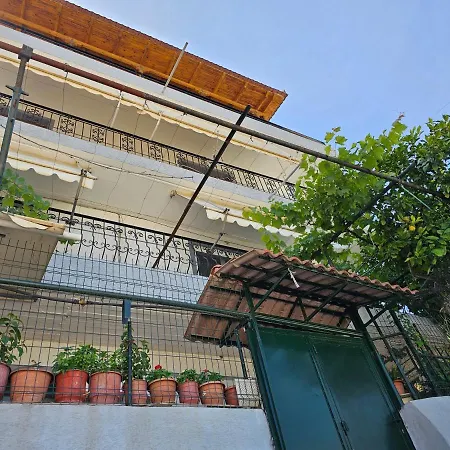 Apartment Alex Sarandë